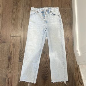 Zara jeans Size 4 straight leg